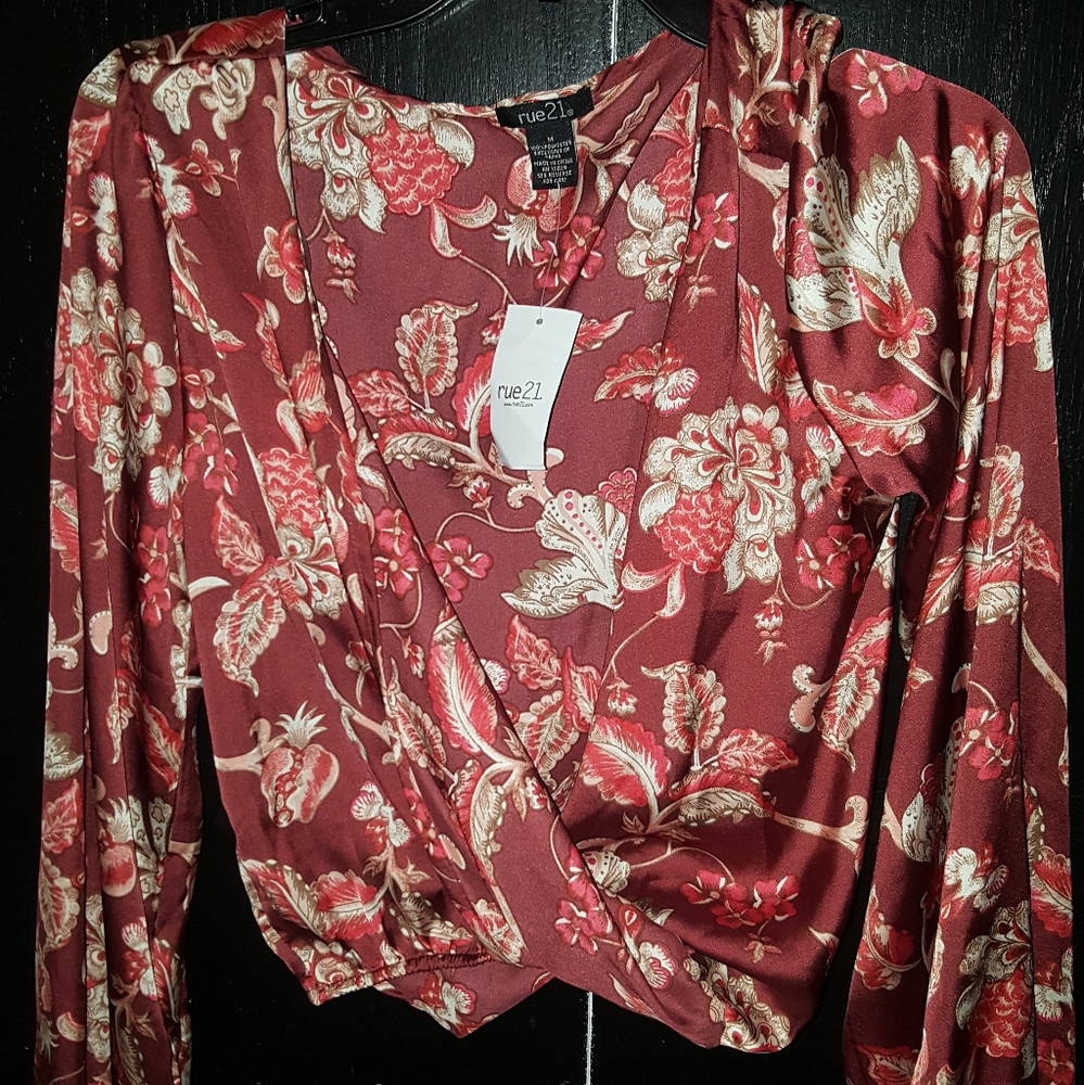 Silk blouse - Picture 2 of 2